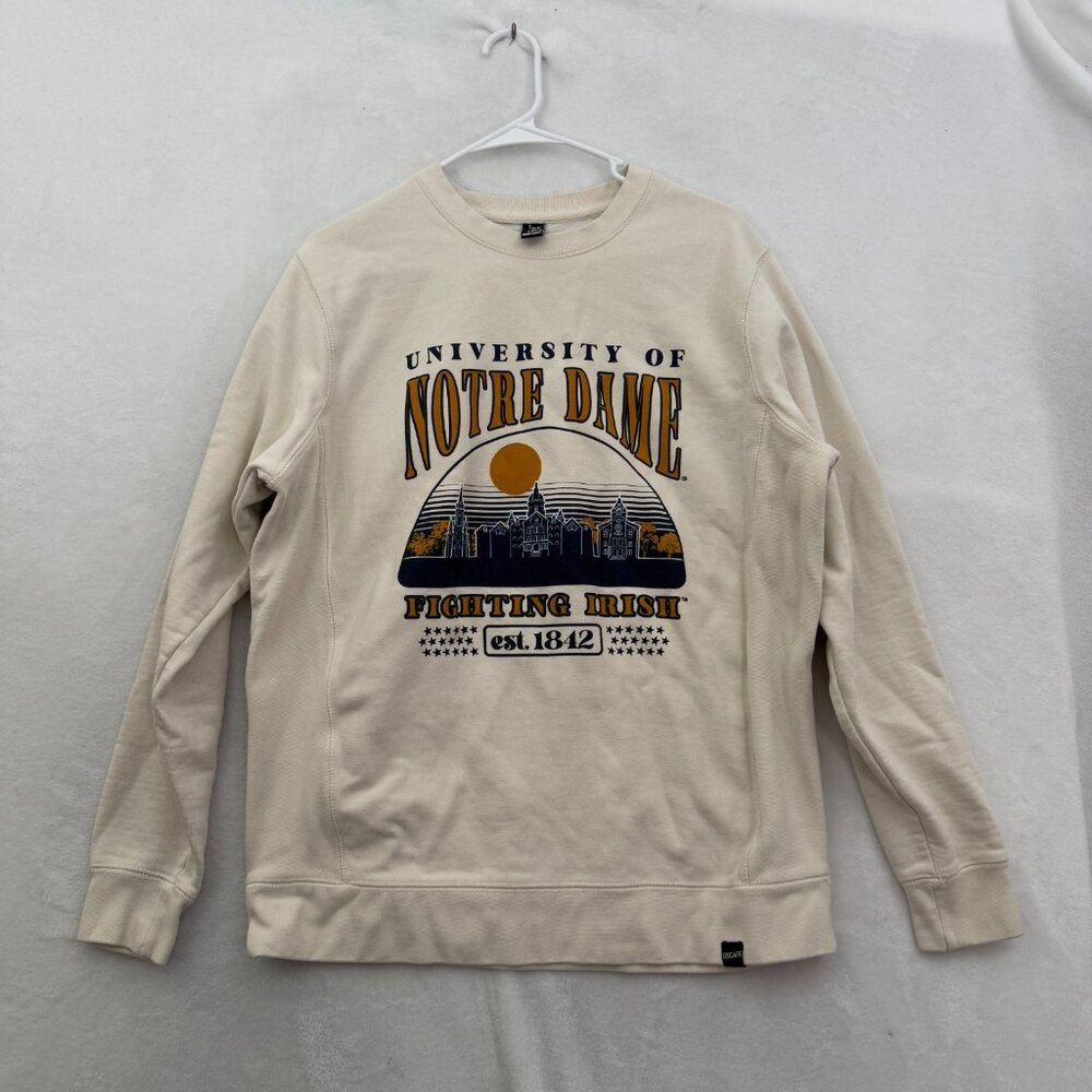 Notre Dame University Sweatshirt Mens M Cream Fleece Pullover Crewneck